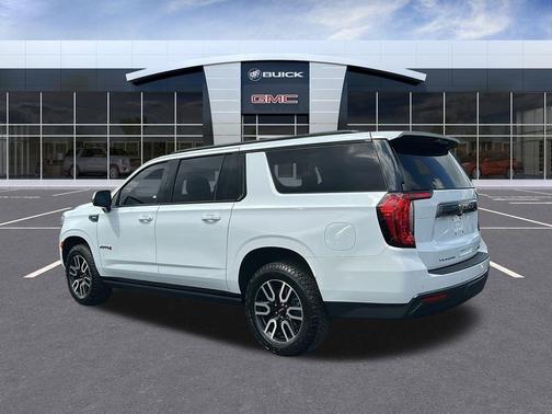 2023 GMC Yukon XL AT4