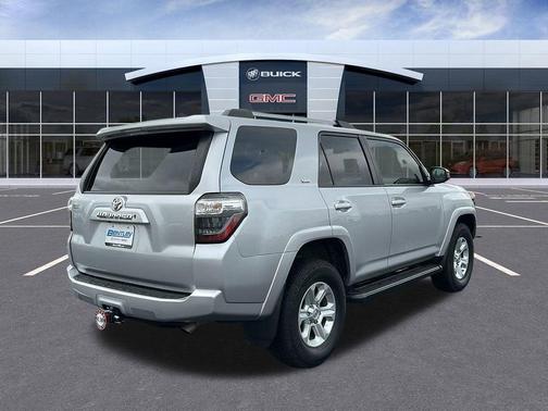 2021 Toyota 4Runner SR5