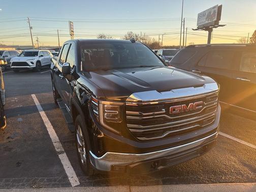 2022 GMC Sierra 1500 SLT