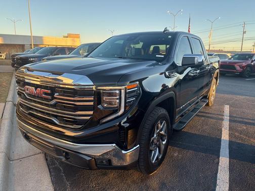 2022 GMC Sierra 1500 SLT