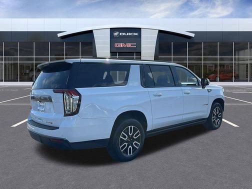 2024 GMC Yukon XL AT4