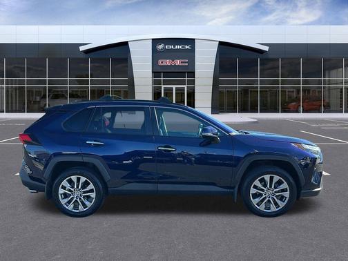 2022 Toyota RAV4 Limited