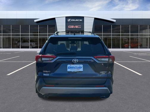 2022 Toyota RAV4 Limited