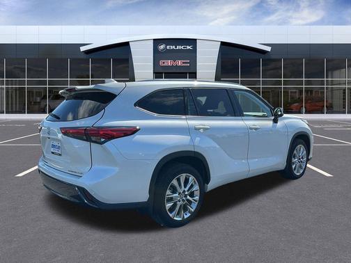 2021 Toyota Highlander Limited