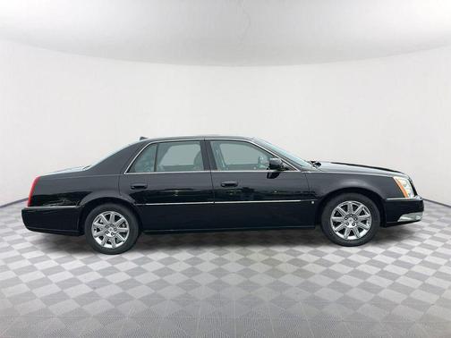 2010 Cadillac DTS W/1SD