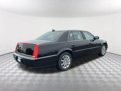 2010 Cadillac DTS W/1SD