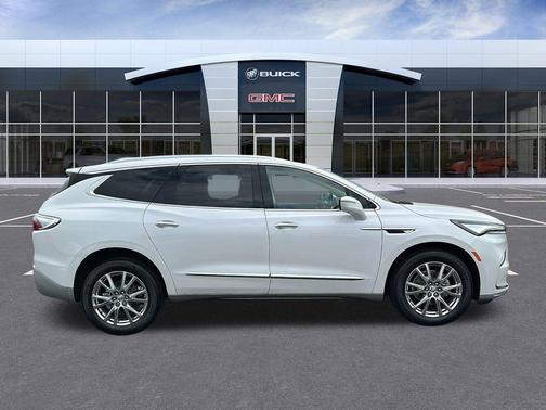 2023 Buick Enclave Premium