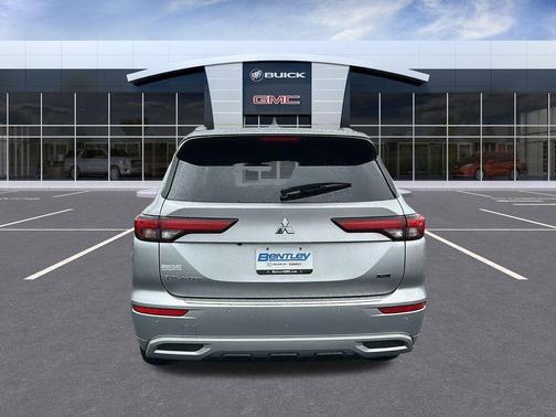 2022 Mitsubishi Outlander SEL