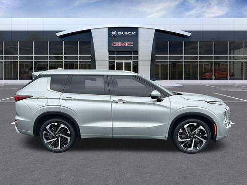 2022 Mitsubishi Outlander SEL