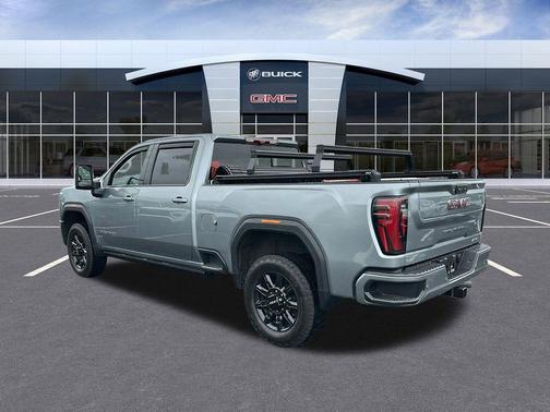 2024 GMC Sierra 2500 AT4