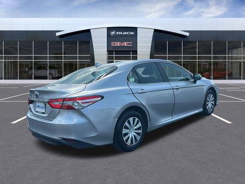 2020 Toyota Camry Hybrid LE