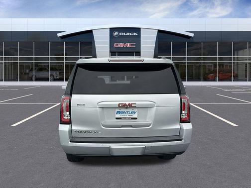 2017 GMC Yukon XL SLT