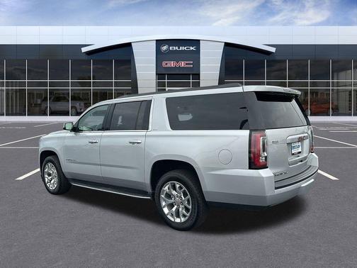 2017 GMC Yukon XL SLT