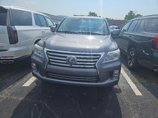 2013 Lexus LX 570 Base
