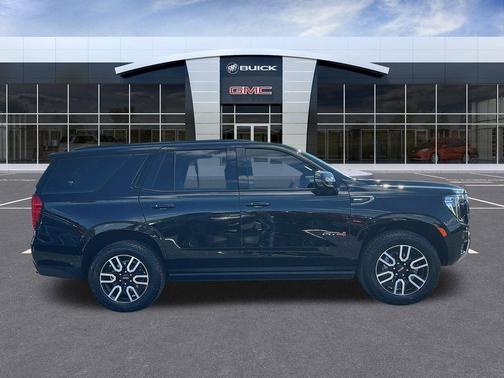 2024 GMC Yukon AT4