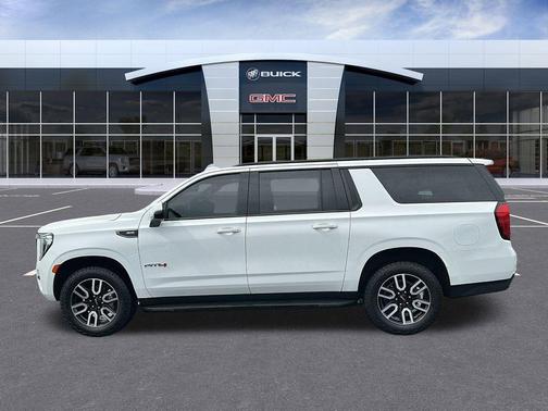 2022 GMC Yukon XL AT4