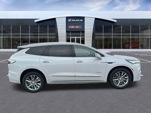 2022 Buick Enclave Avenir