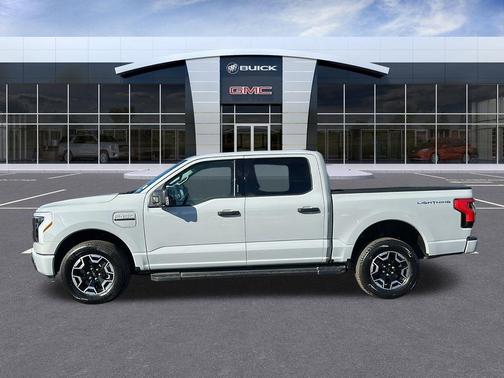 2023 Ford F-150 Lightning XLT