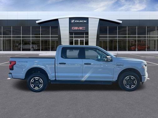 2023 Ford F-150 Lightning XLT
