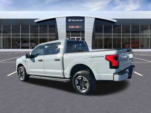 2023 Ford F-150 Lightning XLT