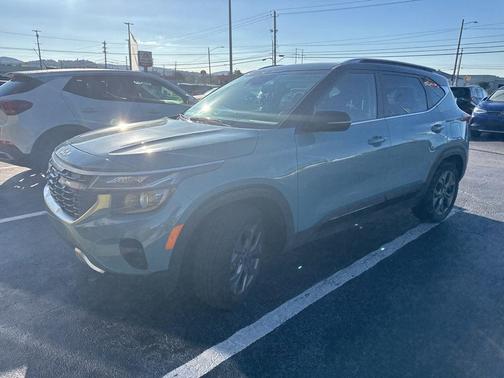 2024 Kia Seltos S