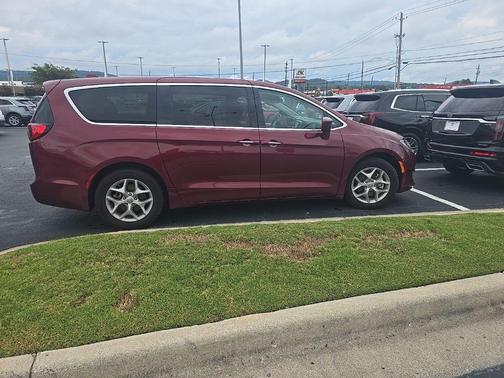 2018 Chrysler Pacifica Touring Plus