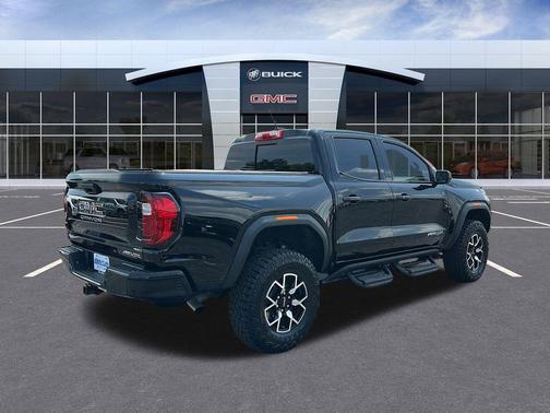 2024 GMC Canyon AT4X