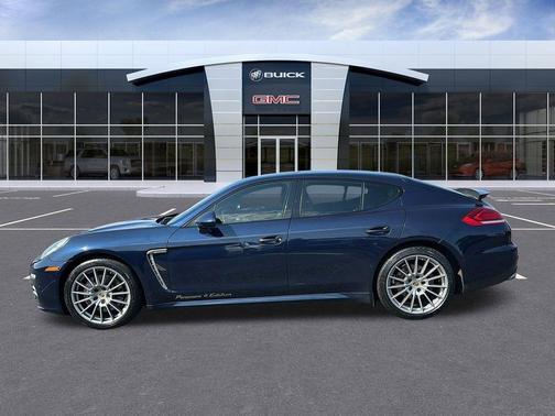2016 Porsche Panamera 4