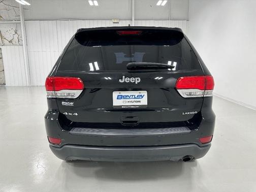 2019 Jeep Grand Cherokee Laredo