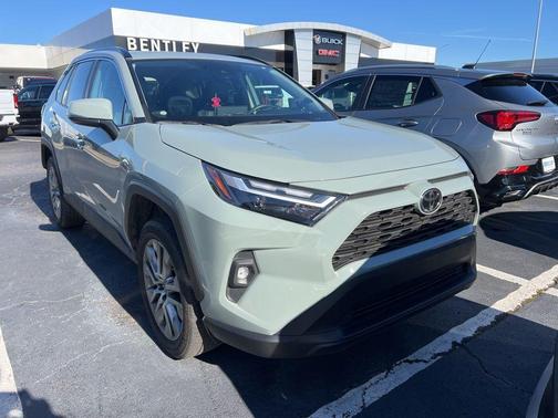 2022 Toyota RAV4 XLE Premium