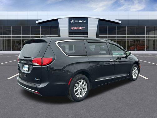 2019 Chrysler Pacifica Hybrid Touring Plus