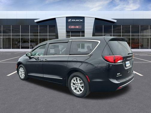 2019 Chrysler Pacifica Hybrid Touring Plus