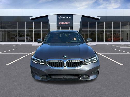 2021 BMW 330 i xDrive