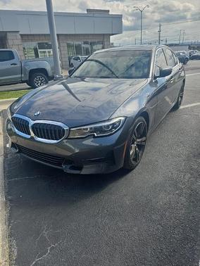 2021 BMW 330 i xDrive