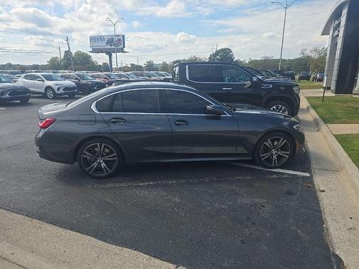 2021 BMW 330 i xDrive