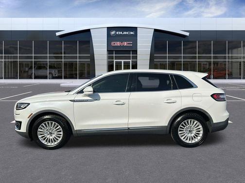 2020 Lincoln Nautilus Standard