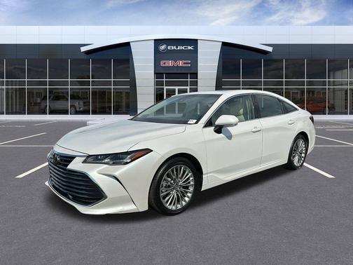 2019 Toyota Avalon XLE