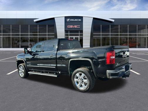 2017 GMC Sierra 2500 SLT