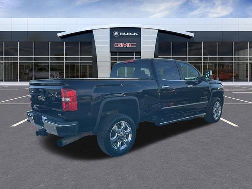 2017 GMC Sierra 2500 SLT
