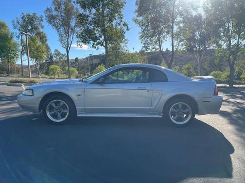 2000 Ford Mustang GT