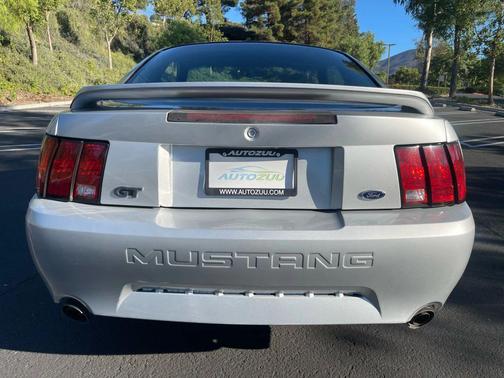 2000 Ford Mustang GT