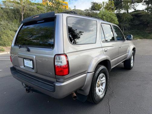 2002 Toyota 4Runner SR5