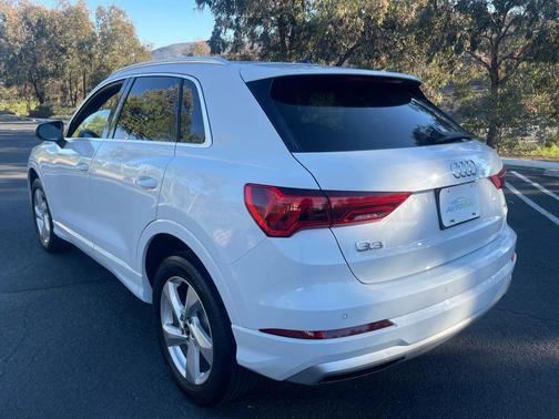 2022 Audi Q3 40 Premium