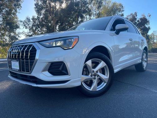 2022 Audi Q3 40 Premium