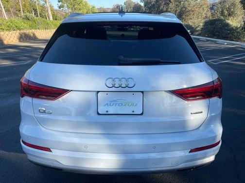 2022 Audi Q3 40 Premium