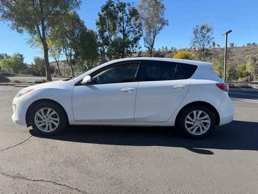 2013 Mazda Mazda3 i Touring