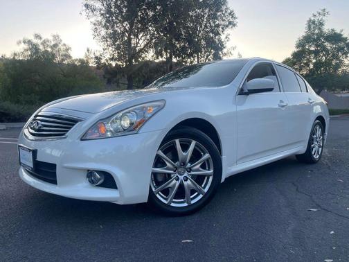 2012 INFINITI G37x Base