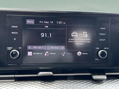 2022 Kia Carnival LX