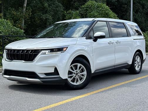 2022 Kia Carnival LX