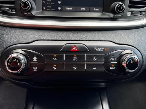 2020 Kia Sorento L